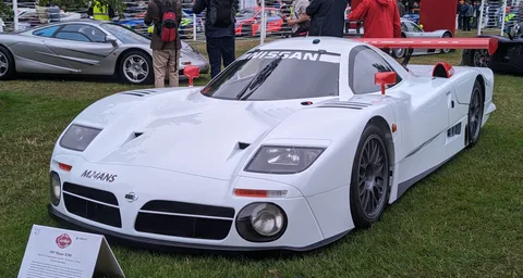 Nissan R390 GT1 — 4