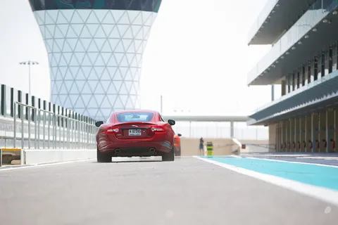 Jaguar XK — 7