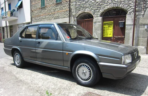 Alfa Romeo 90 — 3