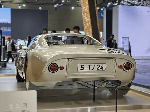 Porsche 904 — 7