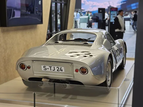 Porsche 904 — 8