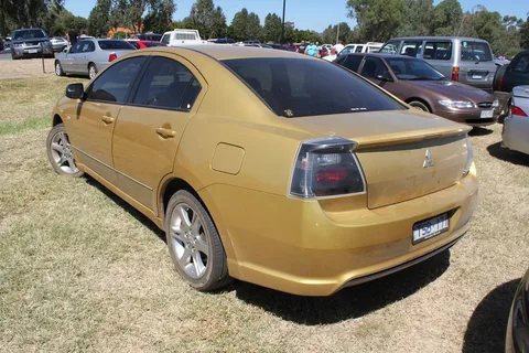 Mitsubishi 380 — 3