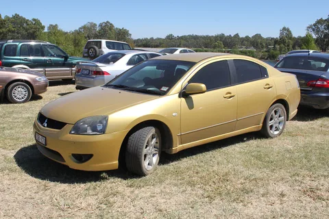 Mitsubishi 380 — 6