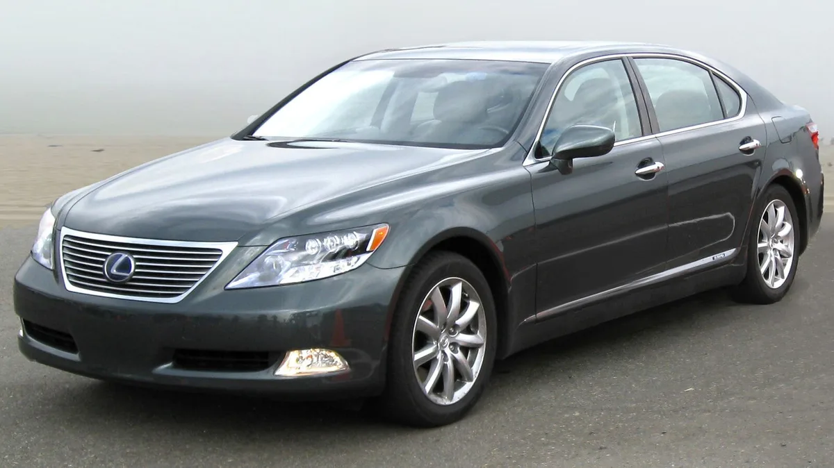 Lexus LS600h