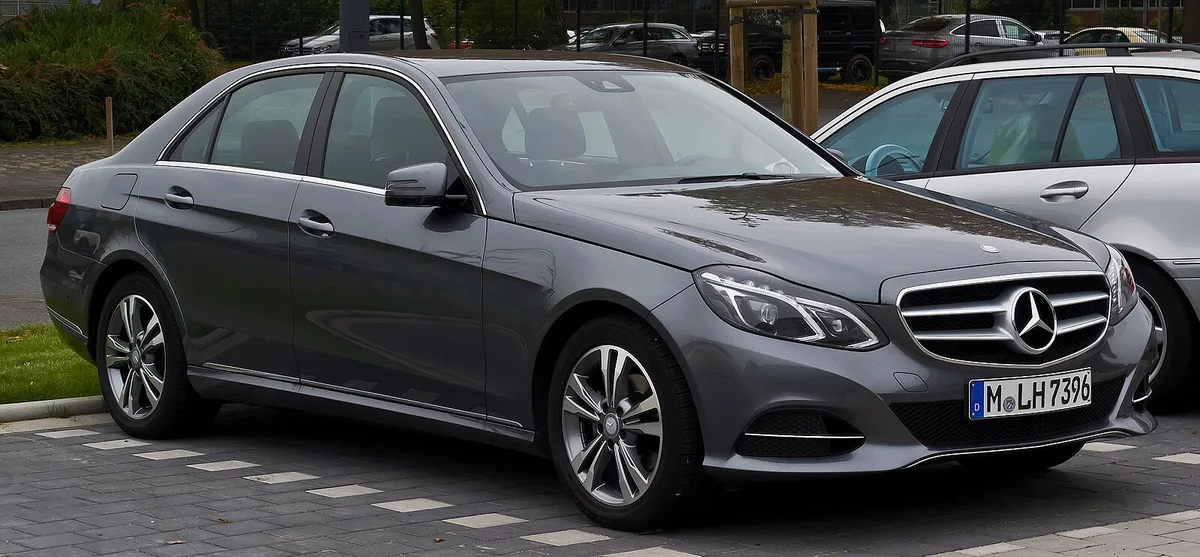 Mercedes-Benz W212