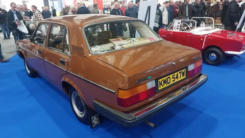 Morris Ital — 3