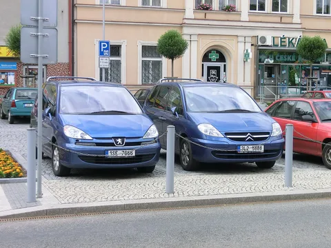Peugeot 807 — 8