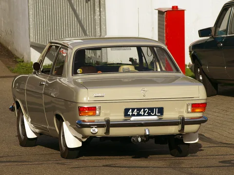 Opel Kadett B — 4