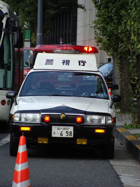 Nissan Crew — 4