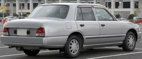 Nissan Crew — 6