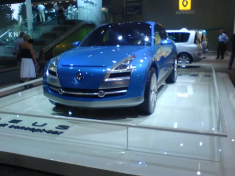 Renault Egeus — 4
