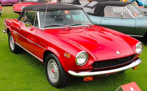 Fiat 124 Sport Spider — 4