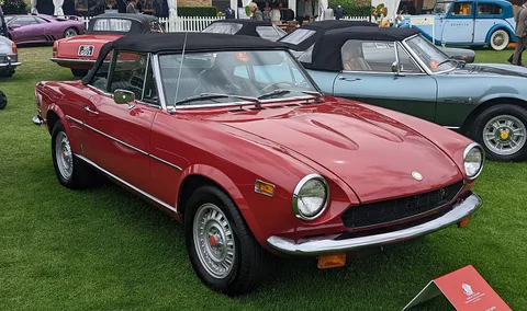 Fiat 124 Sport Spider — 6