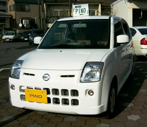 Nissan Pino — 2