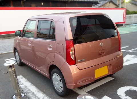 Nissan Pino — 5