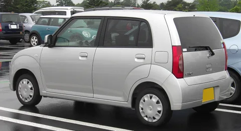 Nissan Pino — 6