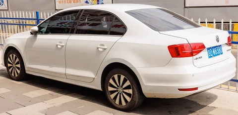 Volkswagen Jetta VI — 6