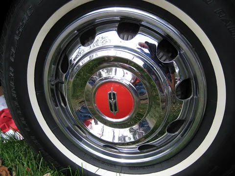 Oldsmobile Toronado — 3