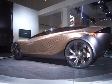 Mazda Nagare — 5