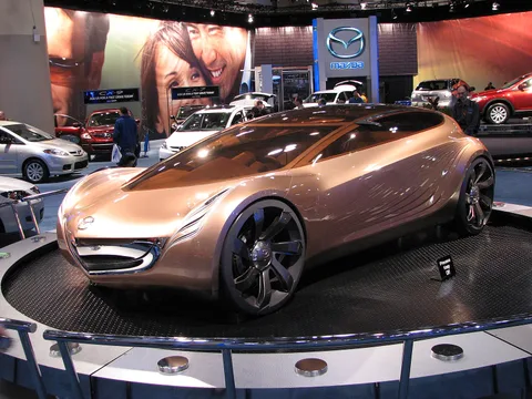 Mazda Nagare — 7