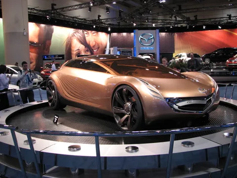 Mazda Nagare — 8