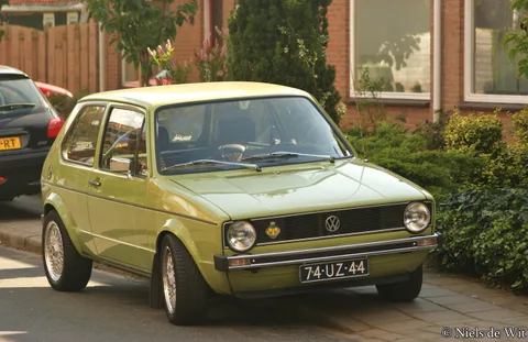 Volkswagen Golf Mk1 — 4