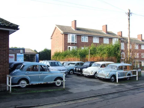 Morris Minor — 7