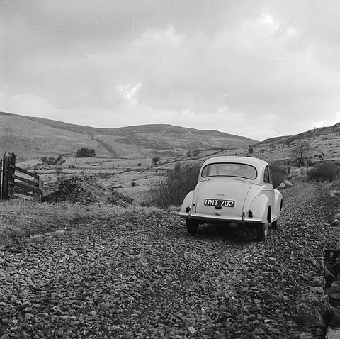 Morris Minor — 8