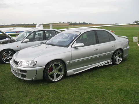 Opel Omega B — 5