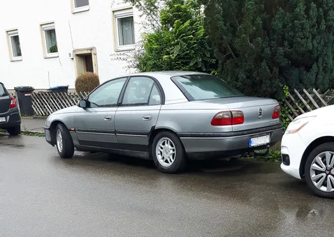 Opel Omega B — 7