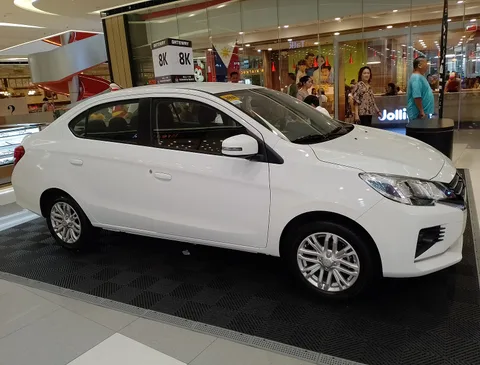 Mitsubishi Attrage — 6