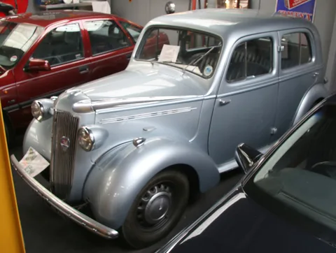 Vauxhall 10-4 — 6