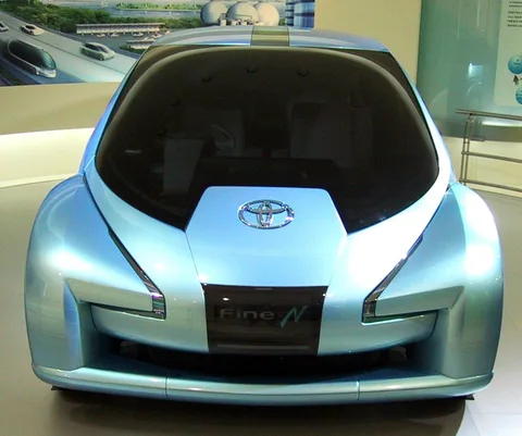 Toyota Fine N — 2