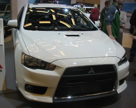 Mitsubishi Lancer Evolution X — 3