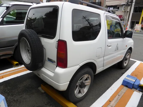 Mazda AZ-Offroad — 8