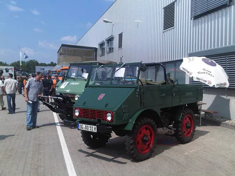 Unimog 2010 — 6