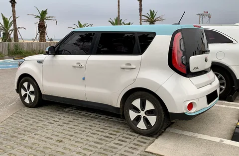 Kia Soul EV — 3