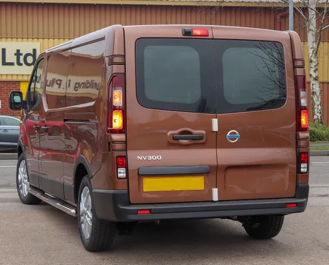 Nissan NV300 — 2