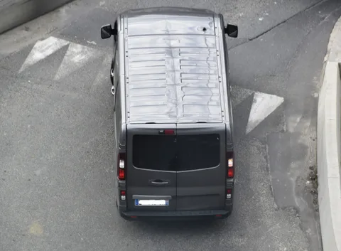 Nissan NV300 — 5