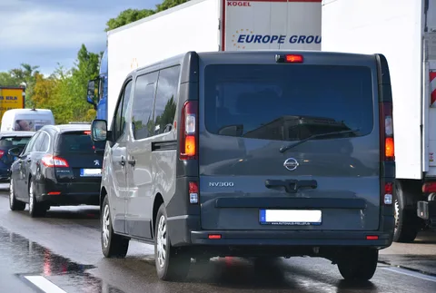Nissan NV300 — 6