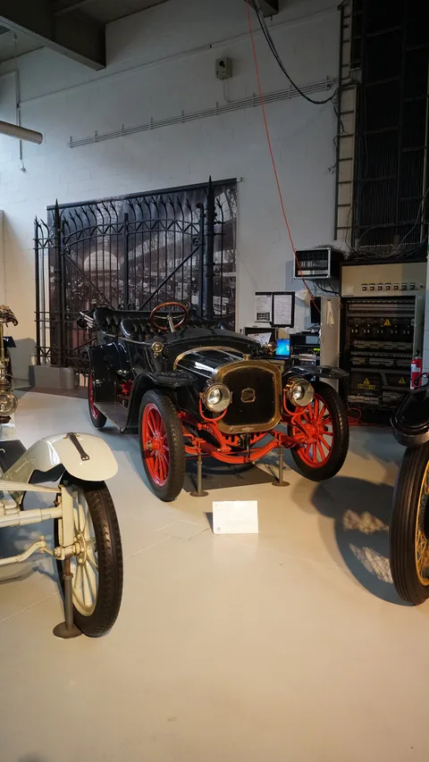 Delahaye Type 32 — 3