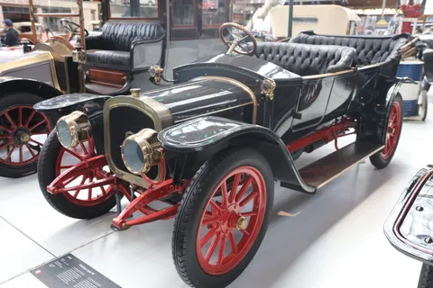 Delahaye Type 32 — 5