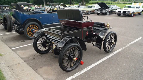Oldsmobile Curved Dash — 4