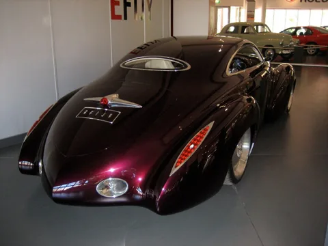 Holden Efijy — 6