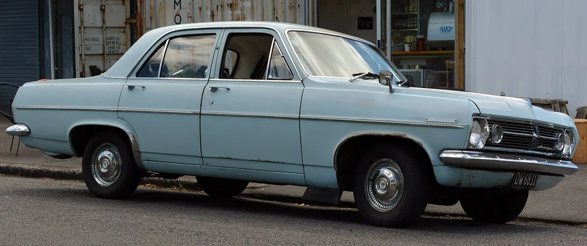 Holden HR