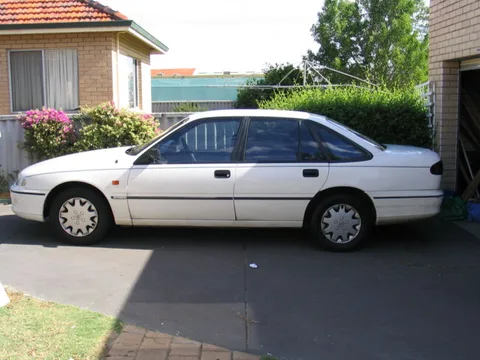 Holden Commodore (VR)