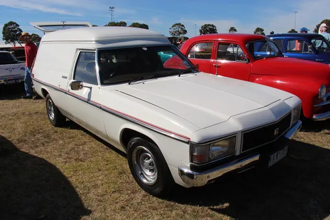 Holden WB — 8