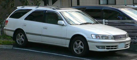 Toyota Mark II Qualis