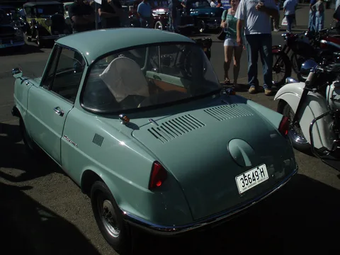 Mazda R360 — 2