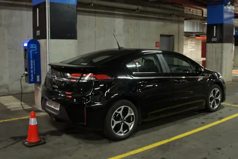 Opel Ampera — 8
